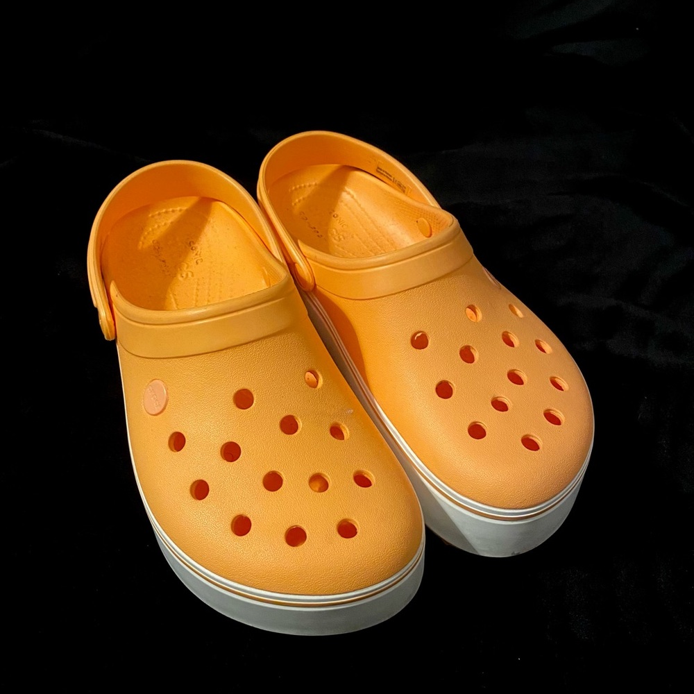 Platform Crocs